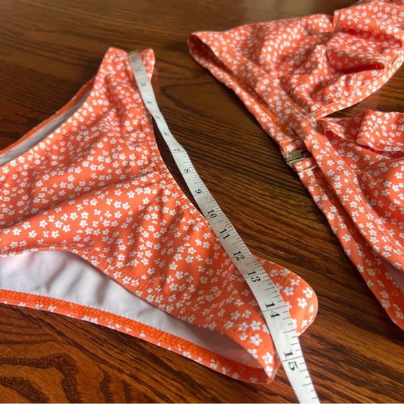 Ruffle top pink floral bikini, size Large - Picture 11 of 14